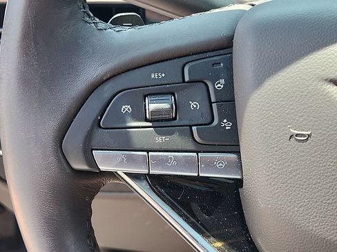 Used 2024 Cadillac Escalade Premium Luxury AWD/4WD image 22