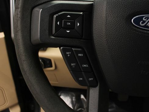 Used 2020 Ford F150 XLT RWD image 30