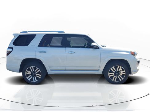Used 2020 Toyota 4Runner Limited image 4