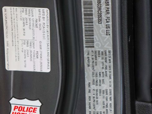 Used 2024 Jeep Grand Cherokee Limited w/ Luxury Tech Group II AWD/4WD image 34