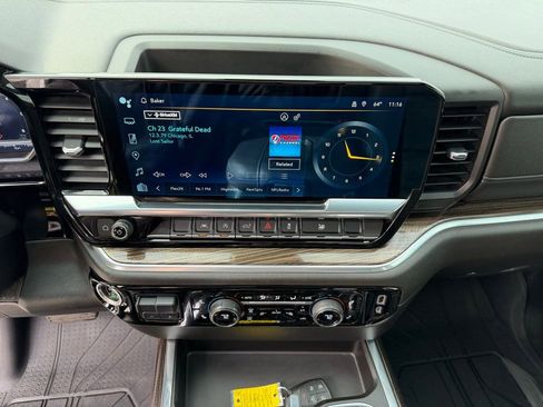 Used 2022 Chevrolet Silverado 1500 RST w/ Redline Edition image 4