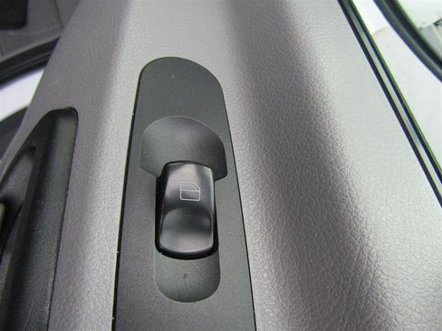 Used 2013 Mercedes-Benz Sprinter 3500 image 16