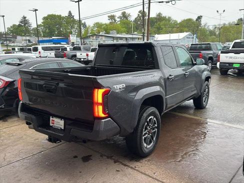 Certified 2025 Toyota Tacoma TRD Sport AWD/4WD image 10
