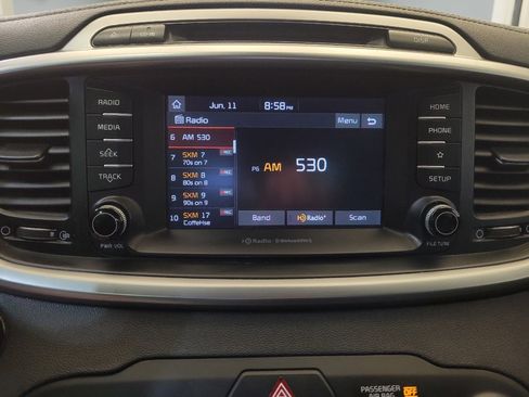 Used 2019 Kia Sorento EX FWD image 25