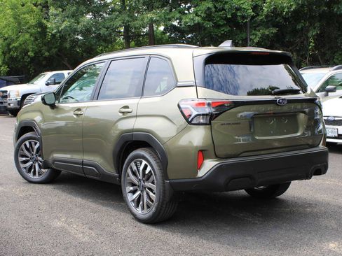 New 2025 Subaru Forester Touring image 8