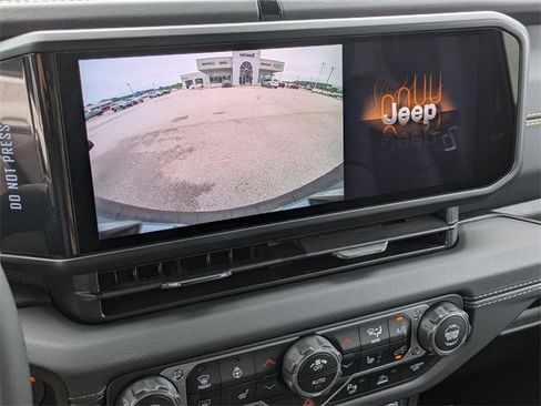 New 2025 Jeep Wrangler Sahara w/ Safety Group image 17