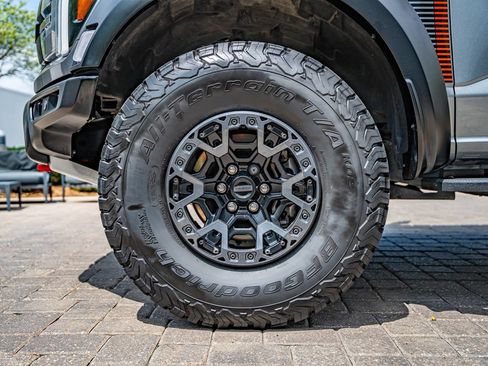 Used 2025 Ford F150 Raptor w/ Equipment Group 803A Raptor R AWD/4WD image 10