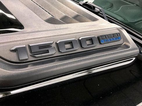 Used 2024 RAM 1500 Limited image 35