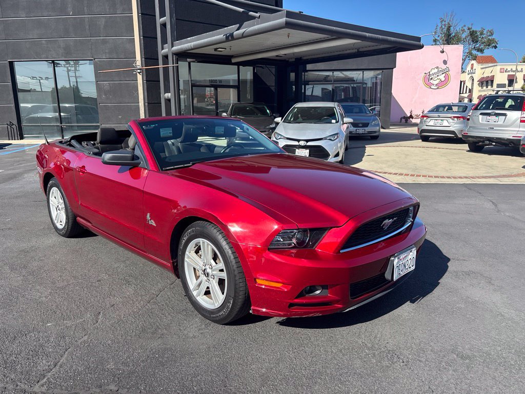 Used 2014 Ford Mustang Convertible w/ Equipment Group 102A RWD image 10
