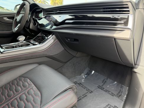 Used 2024 Audi RS Q8 image 16