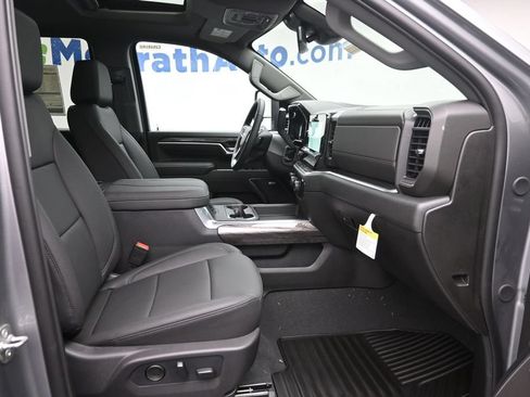 New 2026 Chevrolet Silverado 2500 LTZ w/ LTZ Convenience Package AWD/4WD image 9