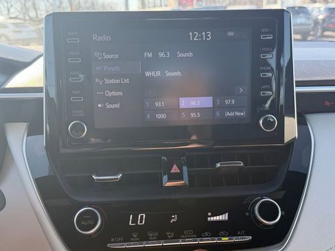 Used 2020 Toyota Corolla SE image 27