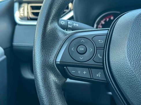 Used 2025 Toyota RAV4 XLE image 29