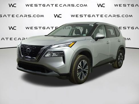 Used 2022 Nissan Rogue SV image 1