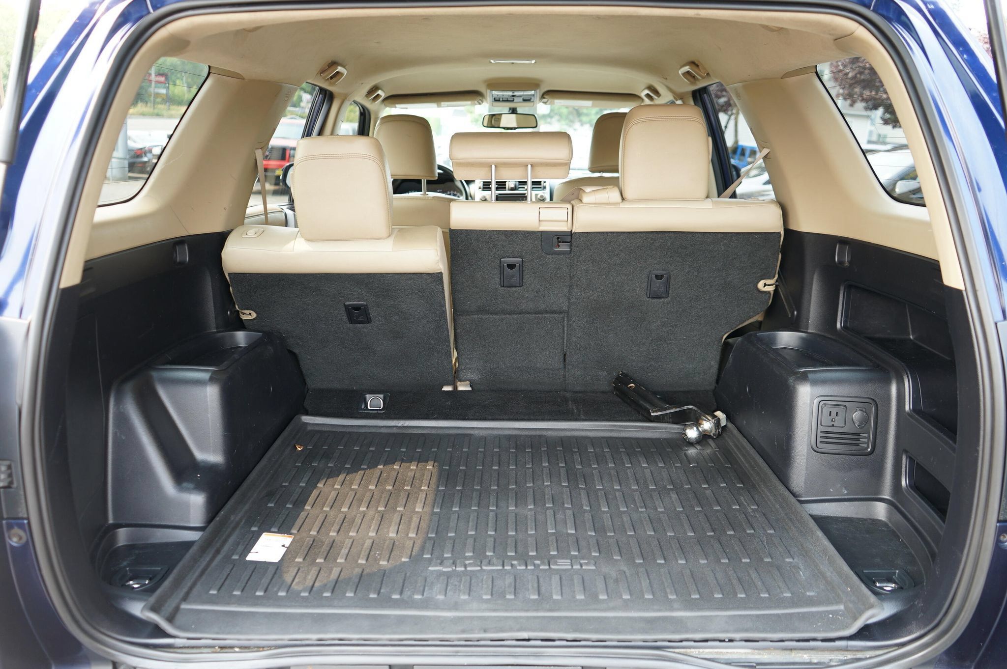 Used 2018 Toyota 4Runner SR5 Premium AWD/4WD image 5
