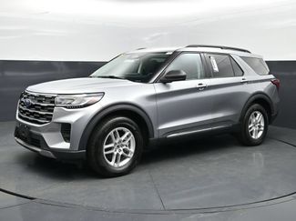 Used 2025 Ford Explorer Active RWD video 1
