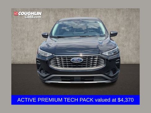 Used 2025 Ford Escape Active w/ Active Premium Tech Pack FWD image 1