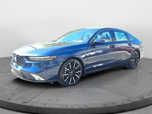 New 2026 Honda Accord Touring image 3
