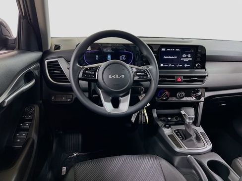 New 2026 Kia Seltos LX image 20