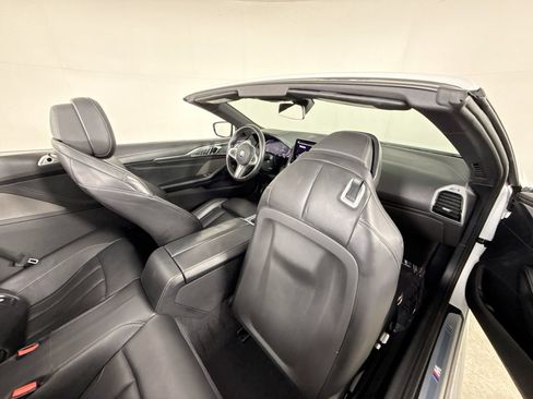 Used 2025 BMW 840i xDrive Convertible AWD/4WD image 24