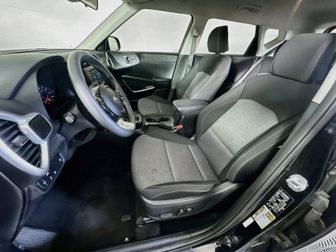 Used 2021 Kia Soul S FWD image 13