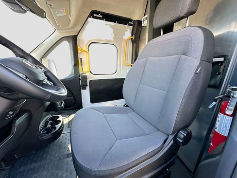 Used 2024 RAM ProMaster 3500 w/ Delivery Van Package image 23