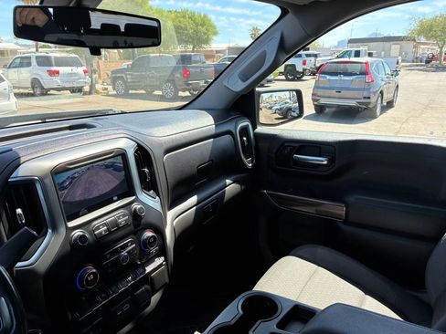Used 2021 Chevrolet Silverado 1500 RST AWD/4WD image 18