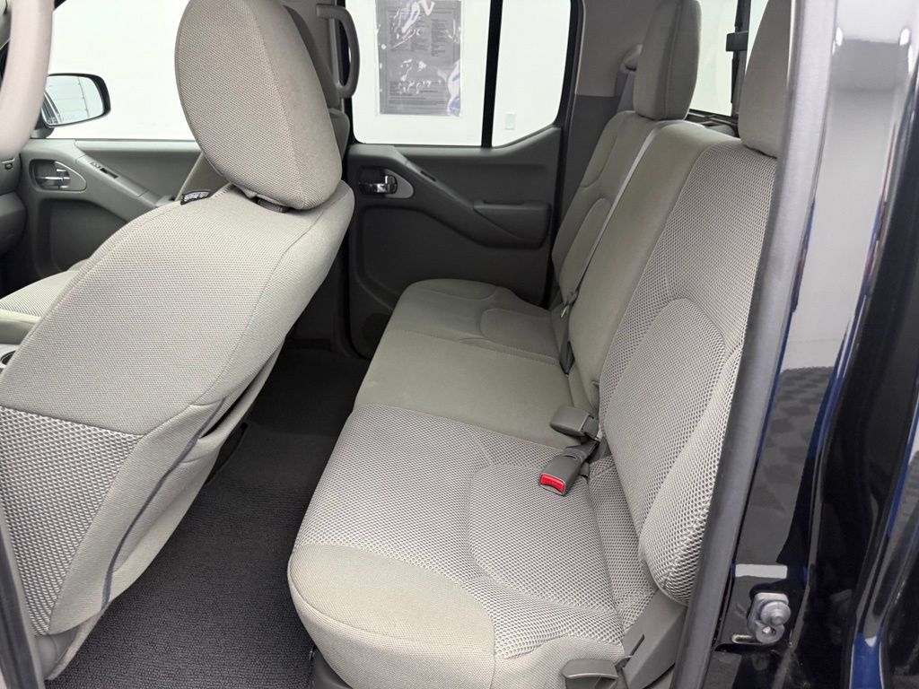 Used 2019 Nissan Frontier SV AWD/4WD image 30