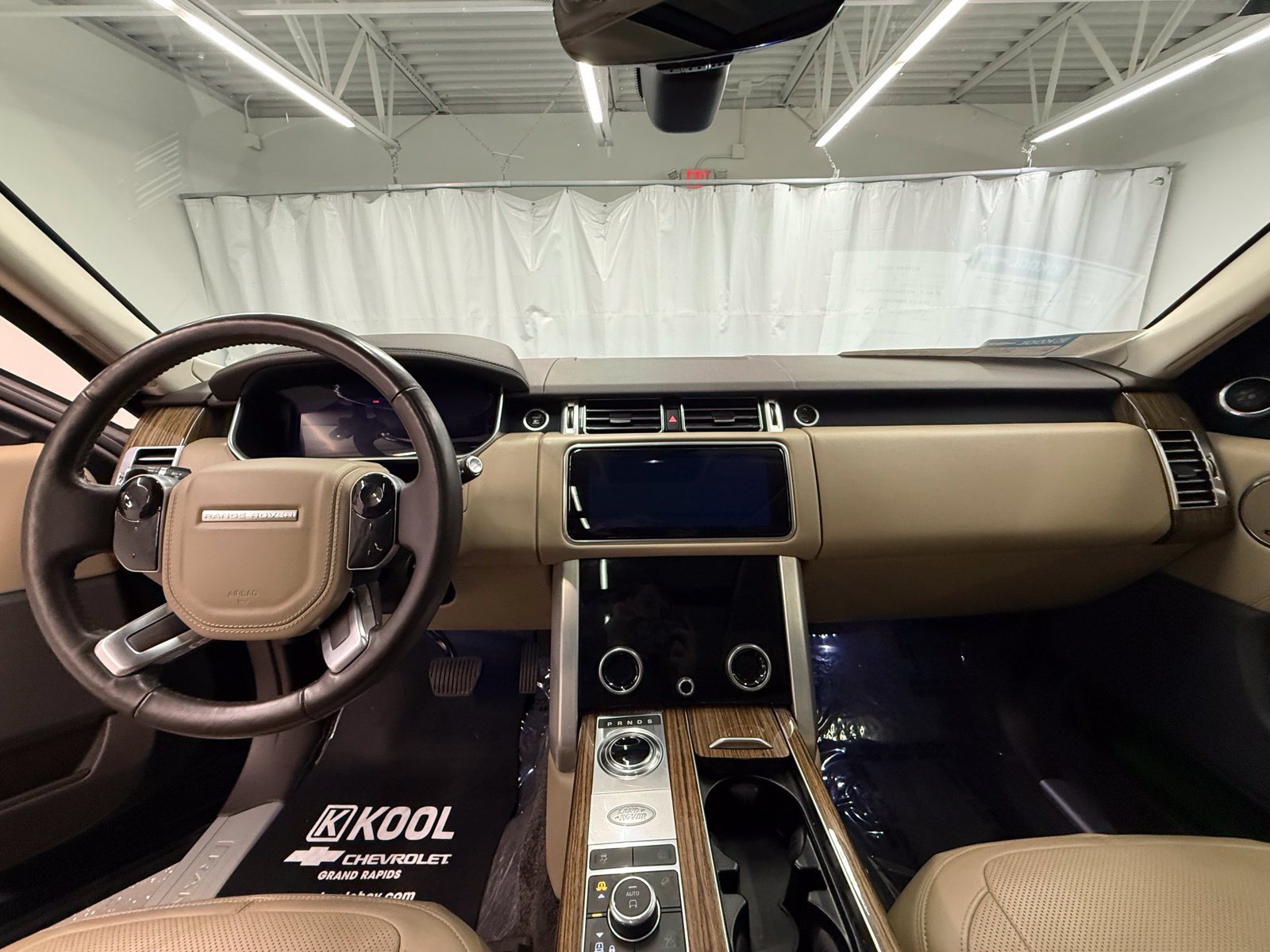 Used 2020 Land Rover Range Rover HSE AWD/4WD image 17