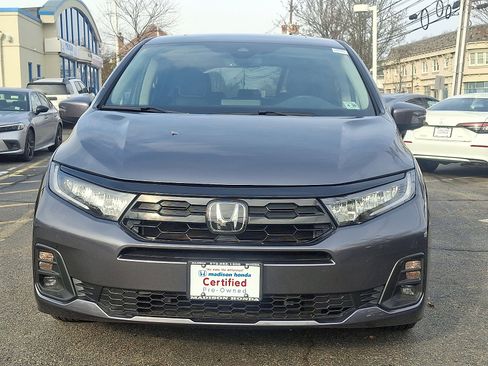 Certified 2025 Honda Odyssey Touring image 2