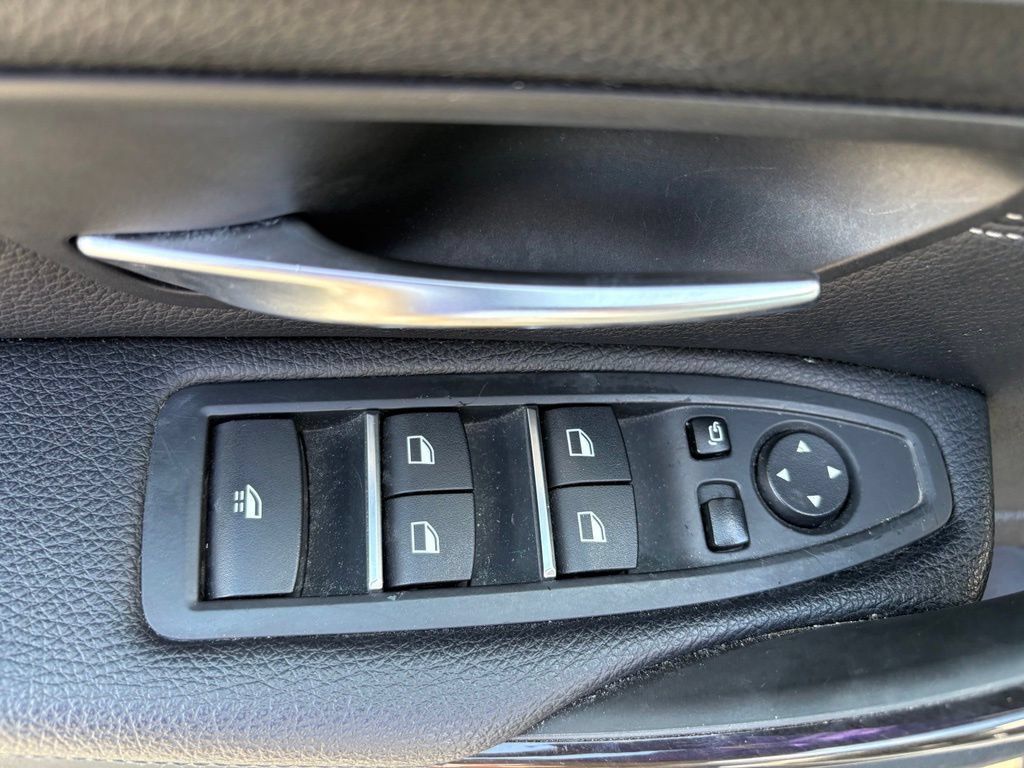 Used 2018 BMW 430i Convertible RWD image 17