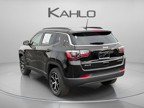 Used 2024 Jeep Compass Limited AWD/4WD image 3