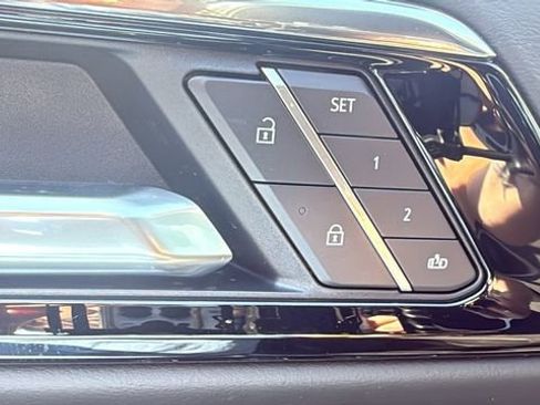 New 2026 Chevrolet Tahoe Premier w/ Sun And Tow Package AWD/4WD image 11