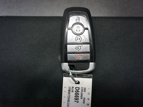 Used 2020 Ford Explorer XLT w/ Equipment Group 202A image 19