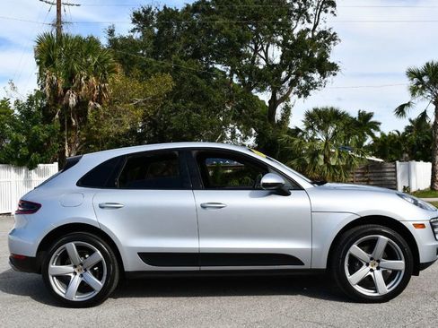 Used 2018 Porsche Macan image 31