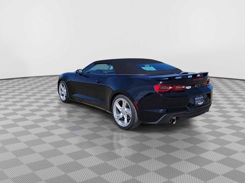 Used 2023 Chevrolet Camaro LT w/ Technology Package RWD image 6