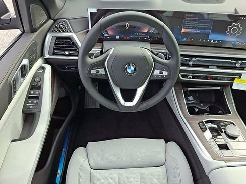 Used 2026 BMW X5 xDrive40i w/ Climate Comfort Package AWD/4WD image 7