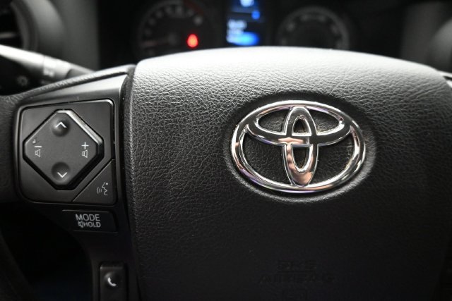 Used 2021 Toyota Tacoma SR AWD/4WD image 26