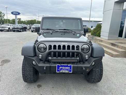 Used 2017 Jeep Wrangler Unlimited Sport w/ Quick Order Package 24S AWD/4WD image 8