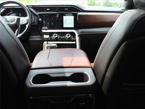 Used 2023 GMC Sierra 1500 Denali Ultimate image 30