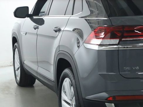 Used 2022 Volkswagen Atlas Cross Sport SE image 43