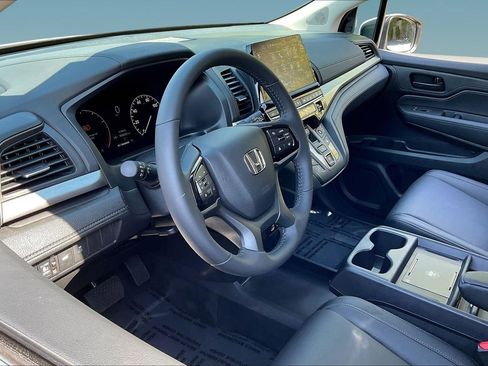 Used 2025 Honda Odyssey EX-L image 17