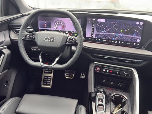 New 2026 Audi SQ5 Prestige AWD/4WD image 31