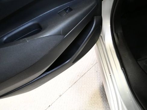 Used 2023 Toyota Corolla LE w/ Carpet Mat Package (TMS) FWD image 43