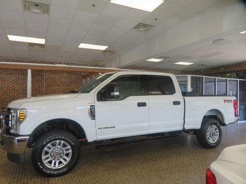Used 2019 Ford F250 XLT w/ FX4 Off-Road Package AWD/4WD image 77