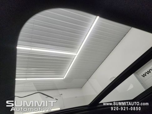 New 2025 Jeep Grand Cherokee Limited w/ Black Appearance Package image 13