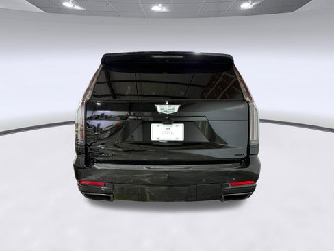 New 2026 Cadillac Escalade ESV Platinum Sport AWD/4WD image 8
