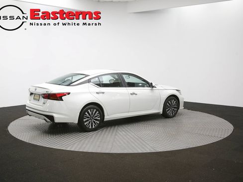 Used 2024 Nissan Altima 2.5 SV w/ SV Premium Package AWD/4WD image 41