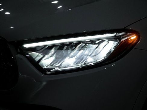 New 2026 Mercedes-Benz GLC 300 image 8