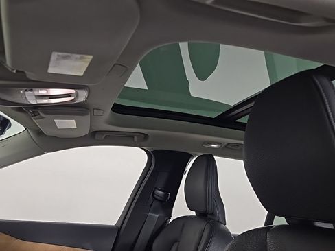 Certified 2023 Volvo XC90 B6 Plus AWD/4WD image 24